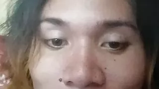 Magpasikat gyud siya