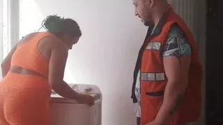 lately the washing machine is not washing or drying my clothes come out wet I'm going to call the technician