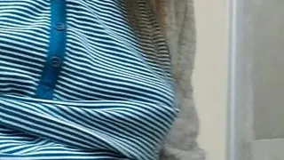 Hairy pussy in the toilet