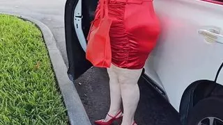 I  let a stranger , who said he was from a modeling agency see my pussy and he got very hungry for it