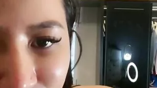 Selebgram indo cantik live tobrut keliatan pentil