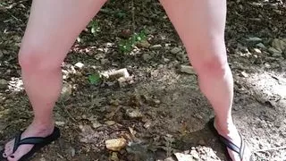 Peeing at the park (plus slow motion)