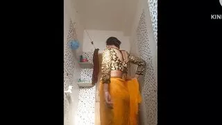 Ex wife and husband sex in side a bathroom