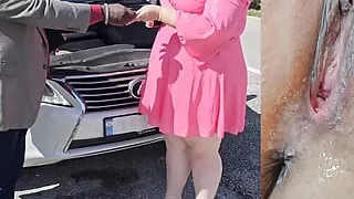 Mobile mechanic stop to give assistance with broken down car, but he ended up filling my pussy with his cum