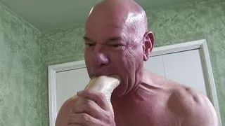 Sexy Vanessa May Be Older But That Just Means She Knows How