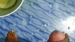 I recorded my stepbrother doing mastrubation In bathroom