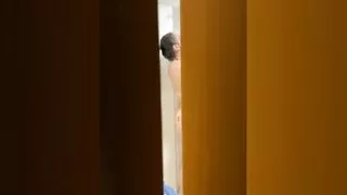 Prima FLAGRANT real in the bathroom at home