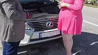 Mobile Mechanic Stop to Give Assistance With Car, but He Ended up Filling My Pussy With His Cum