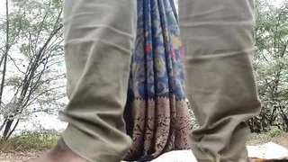 Desi aunty outdoor village sex