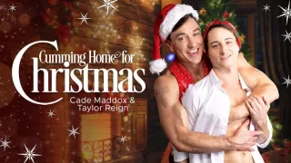 Cade Maddox & Taylor Reign in Cumming Home For Christmas