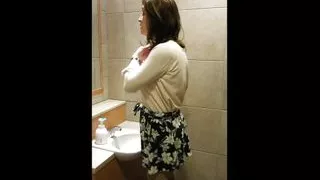 Beautiful crossdresser jerked off in a rest room