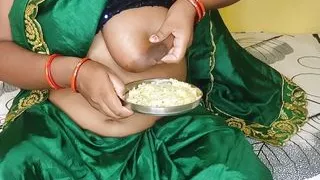 Bhabhi ne apne dudh se khana khilaya Apne devar ko Hindi video