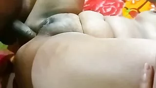 Indian desi hott housewife ke sath threesom sex with hindi