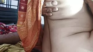 Moti bhabhi ko choda ghr bula kar