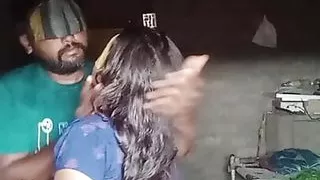 Akeli dekh deshi bhabhi ko jabarjast choda