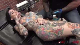 Tiger Lilly - Gets A Forehead Tattoo While Nude
