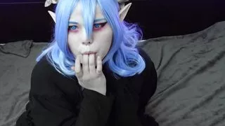 elf cutie masturbation
