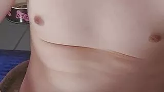 18 yr old cums on himself