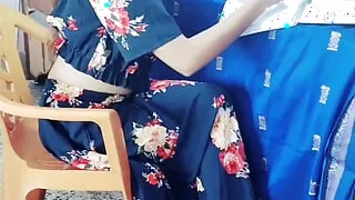 Malkin ne naukar se apni chut mari