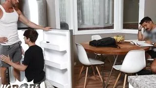 Joey Mills' Son Catches Dad And His Friend Johnny Ford Fucking Before Finishing It Off On The Kitchen Table - TWINKPOP