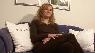 I'm a horny blonde and I love to be watched while I masturbate my pussy with a sex toy