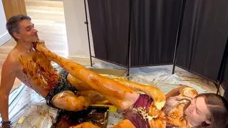 1, 2, 3, 4, I Declare a Messy Wam Foot War!