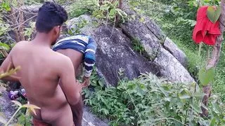 The pleasure of going to the hilly area and sitting on the stone, the fun of fucking this evening has not come till today!!!