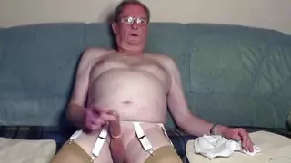 Jerking off in lingerie D16