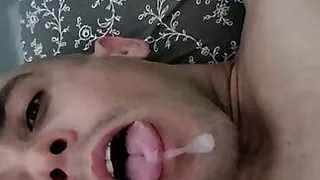 Cumshot in my mouth