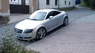 Fuckndrive - Having Fun in Garage