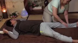 Mature Woman With An Interesting Body Visits The Massage Parlor6