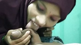 Muslim Teen Girl YourUrfi ne Gigolo Bulakar Chudwaya - Cum Swallow Girl
