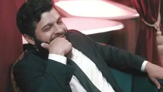 In this film you will follow the journey of Lady Snow and Lord Kenobi on Valentine's Day