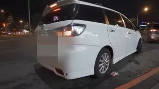 Skinny hot slut fingering herself and cheating with big cock stranger on the car