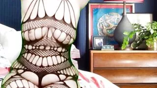 Muslim Girl Fingers Her Dripping Pussy