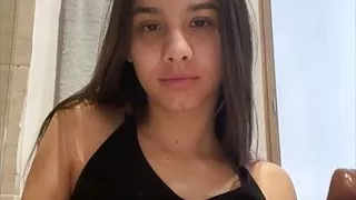 i found my dildo and i need it inside of me until i cumm