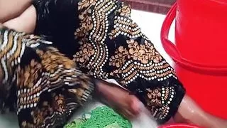 Bengali Girl Pussy Saving in the Bathroom.