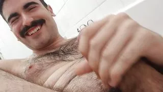 Boy wanks to massive cumshot