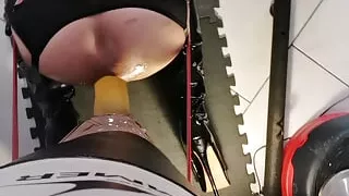 POV doggy test 2: 10 minutes to finally take his foot
