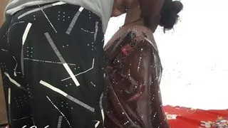 Pati ke na hone par bhabhi ne padoshi se chudwaya,Indian lady sex with neighbour