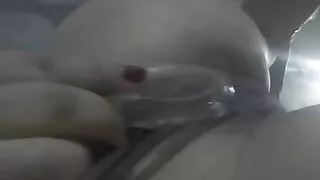 Playing with my jugozo pussy!! Look at it and tell me if you like it! ??