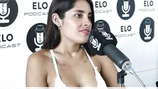 Pau Rojas Show Her Butt At The Spicy Room