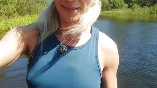 Hot! I swim in the lake in a T-shirt and shorts... Wetlook in clothes...