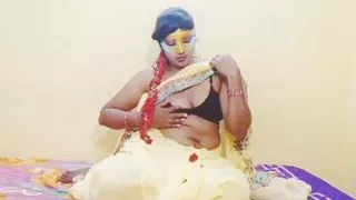Sexy aunty saree removing show boobs pussy
