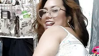 Venus fucks her cousin and takes cum in her mouth