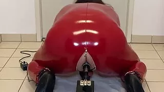 Sissy Uschi gets fucked first time by a fucking machine