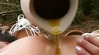 Anna and Lorine - Horny on the beach