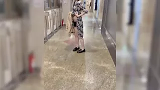 In a building with many people,see Hakumi's black lace panties and skin color stockings.