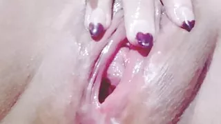 the delicious dulceivanka teaches us how to touch and enjoy her pink pussy