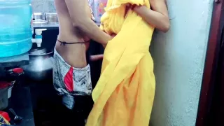 Padosi Bhabi Ko Phirse Chodne Aya